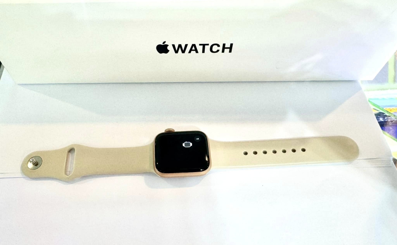 452236523_3865170833731124_1801565669157959451_n.jpg - Apple Watch SE 40mm  แบต 85 | https://pkmobile0952566995.com/pkshop